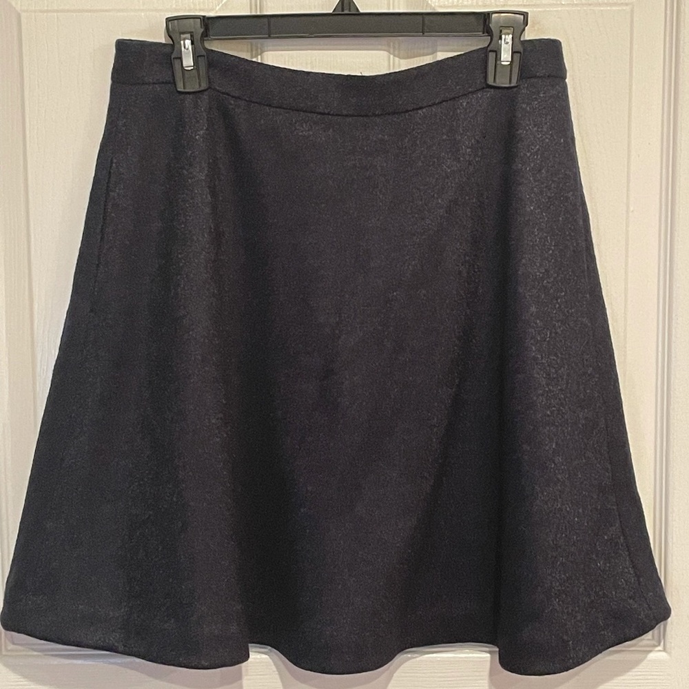 Size 6 Banana Republic Black Wool Flare Skirt